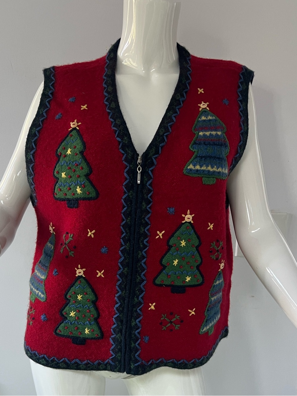 Talbots 100% Wool Embroidered Vest Made in Hong Kong Xmas  women’s size Large